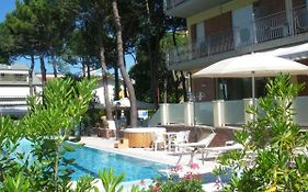 Hotel Ascot